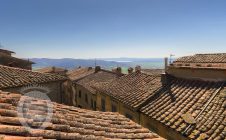 Terraced house with panoramic terrace