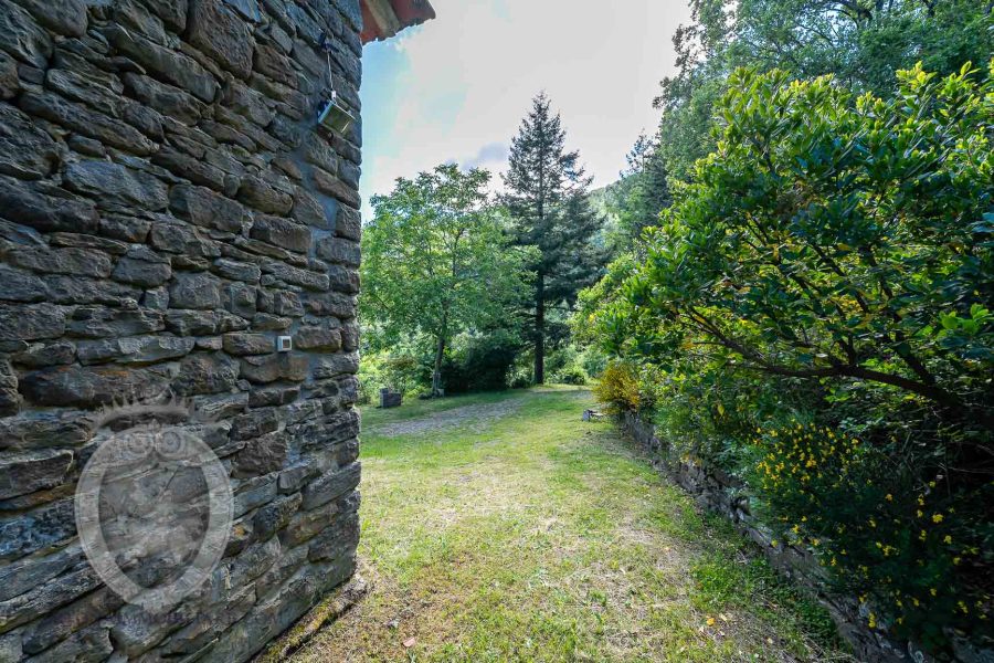 Casale con vista e annessi