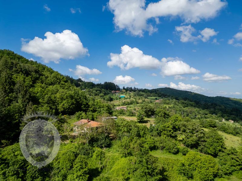 Casale con vista e annessi