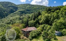 Casale con vista e annessi