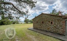 Farmhouse with lake view