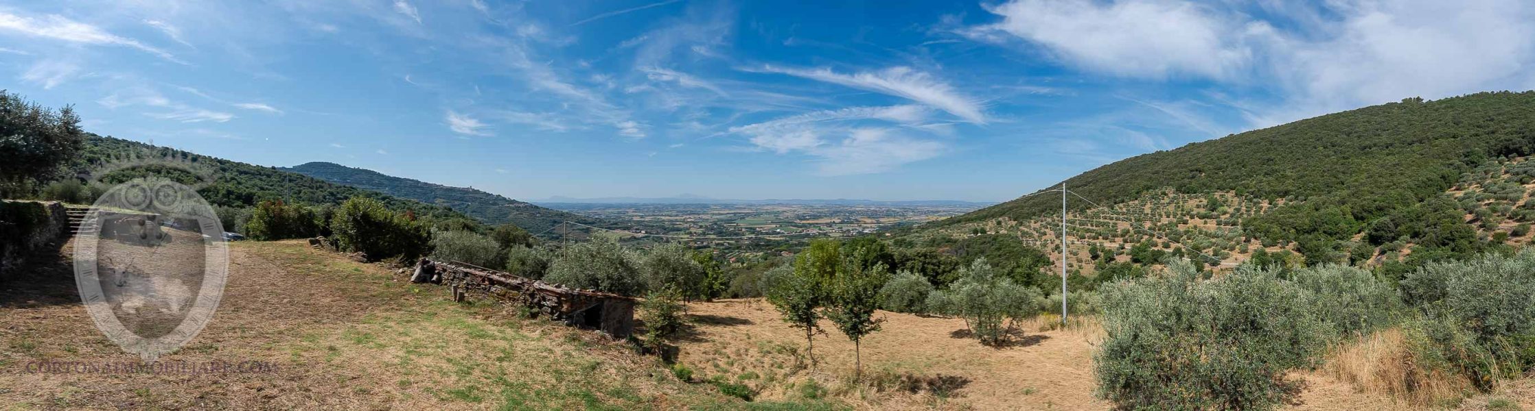 Farmhouse with view and annexes