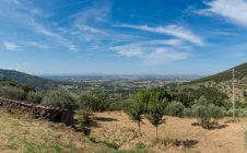 Farmhouse with view and annexes