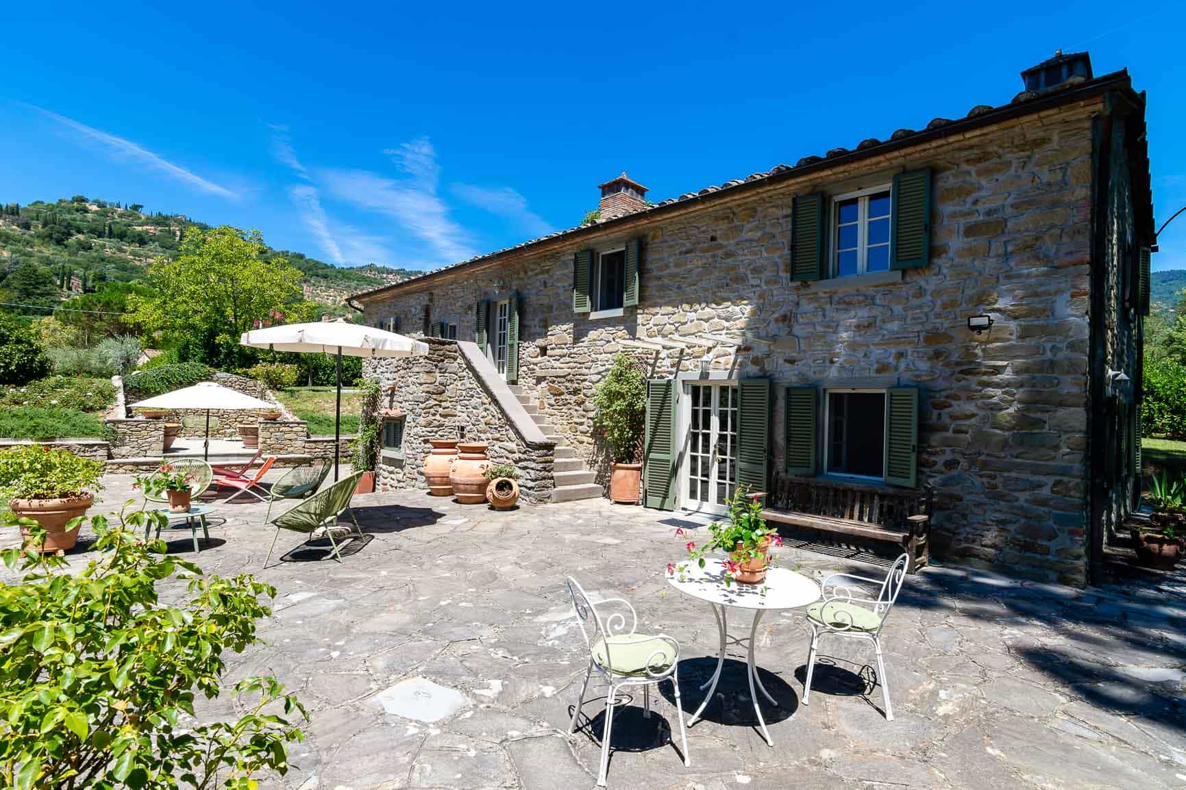 Farmhouse with swimming pool