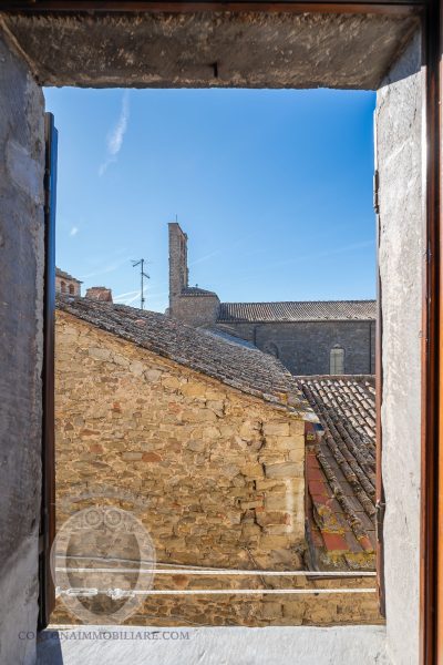 Terratetto indipendente con giardino e garage