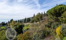 Casale in pietra panoramico