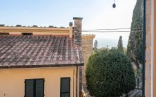 Casa indipendente con giardino e terrazza