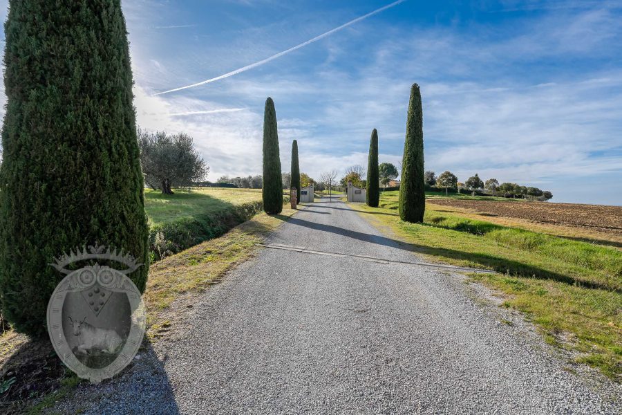 Appartamento con giardino e piscina