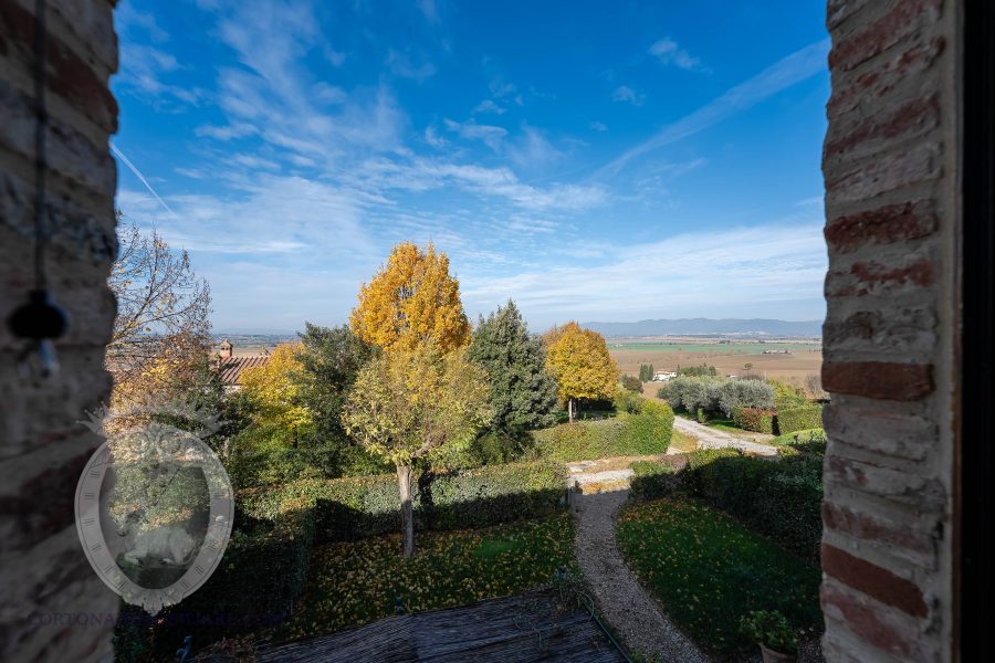 Appartamento con giardino e piscina