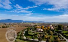 Appartamento con giardino e piscina