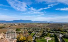 Appartamento con giardino e piscina