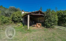 Villa con vista panoramica e terreno